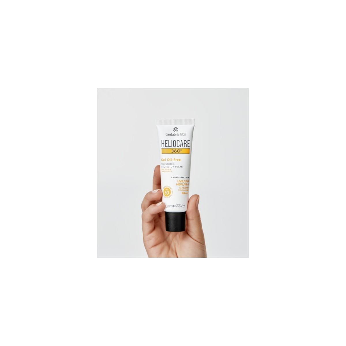 HELIOCARE GEL OIL FREE 50 ML + ADVANCED GEL REGALO